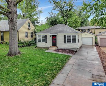 3245 S 44th St, Lincoln, NE, 68506