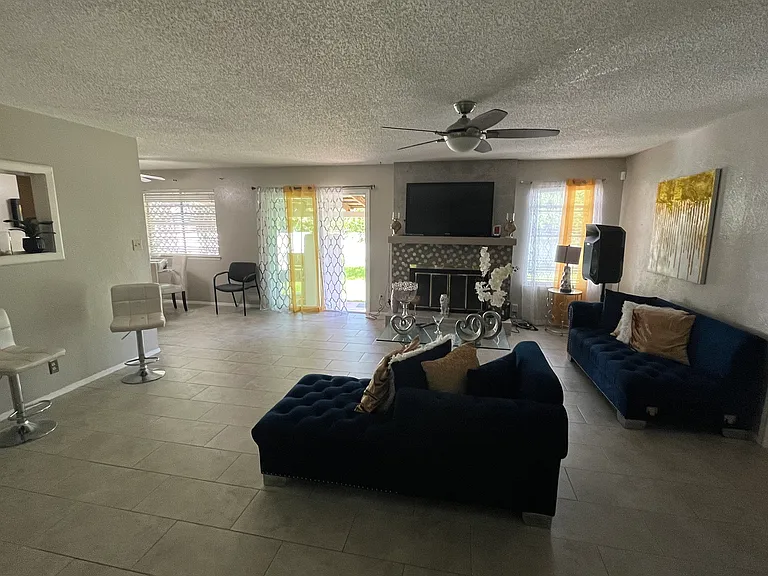 801 Cactus Dr — Photo 17