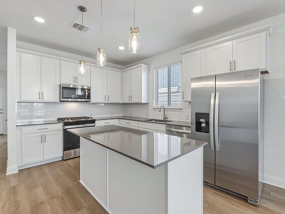 7th image of this home