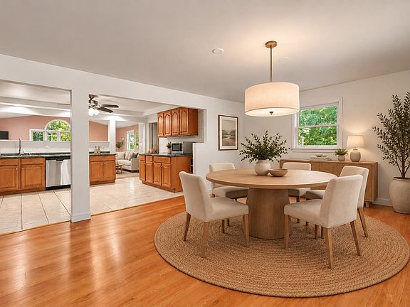 4th image of 9 Brady Avenue