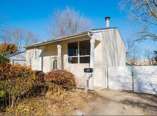 720 Southwind Dr, Carpentersville, IL