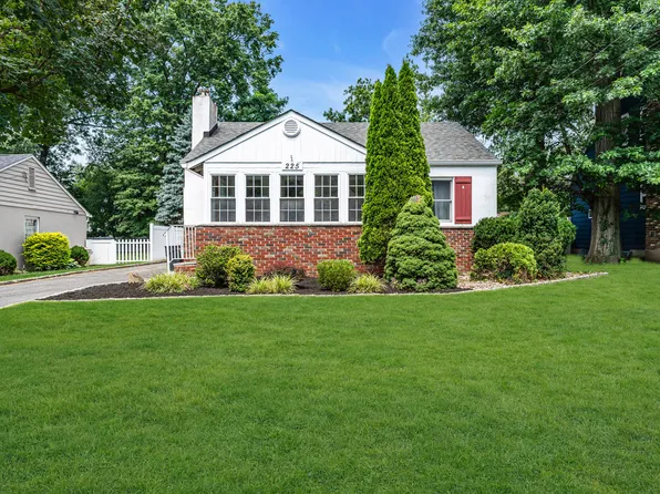 225 Brook Ave, North Plainfield, NJ 07060