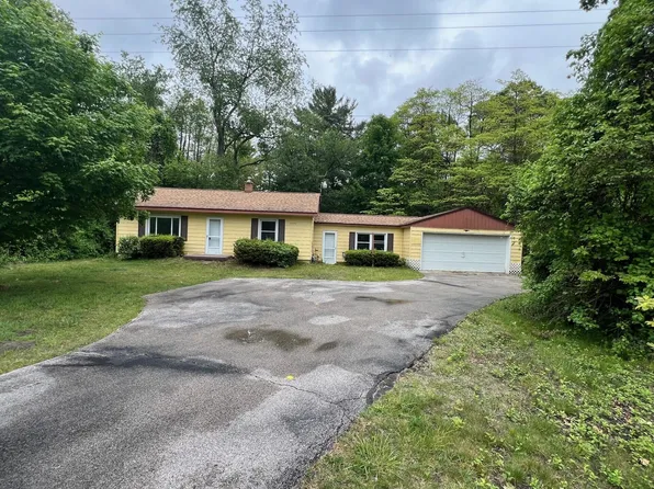 5352 Martin Rd, Norton Shores, MI 49441