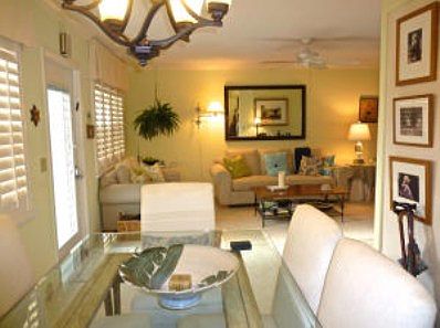 DINING AREA / LIVING ROOM