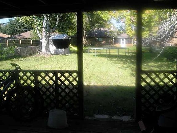 5th image of 9430 Landis Dr