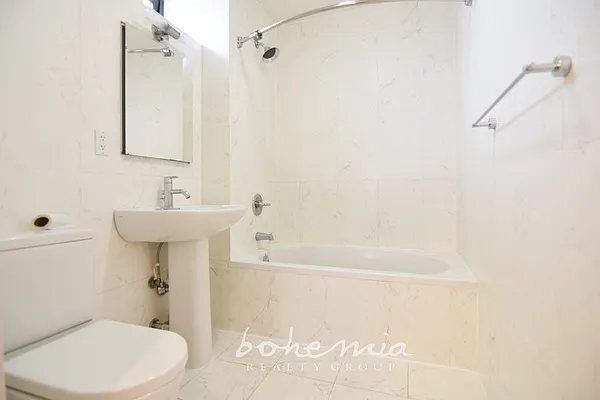 Rented by Bohemia Realty Group | media 12