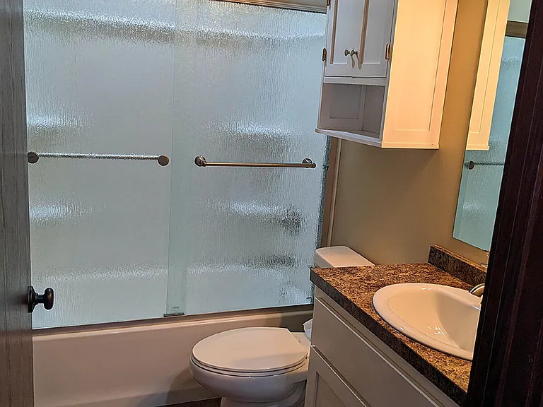607 W Madison St #1 — Photo 5