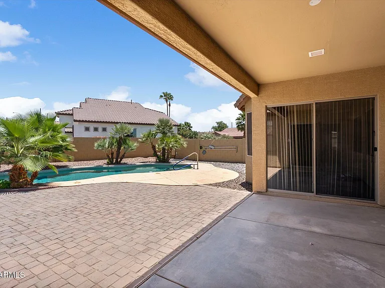 2619 E Hazeltine Way — Photo 24