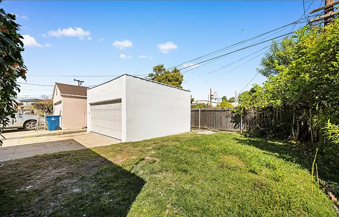 2925 W Shorb St — Photo 15