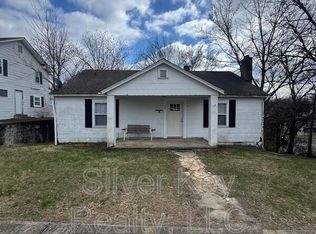 207 W Washington Ave, Athens, TN 37303