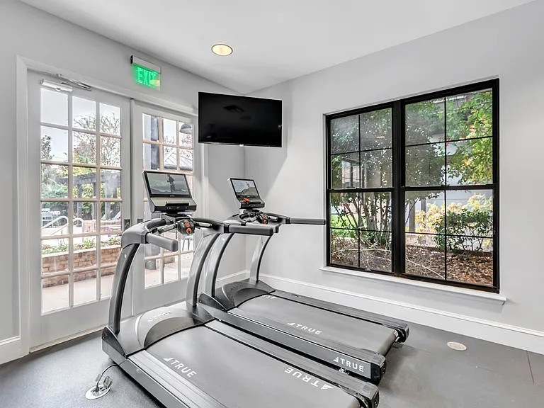 27 Station Ct — Photo 15