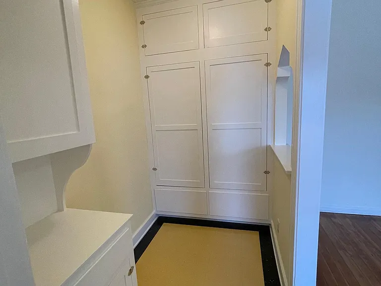1129 N Hoover St #203 — Photo 7