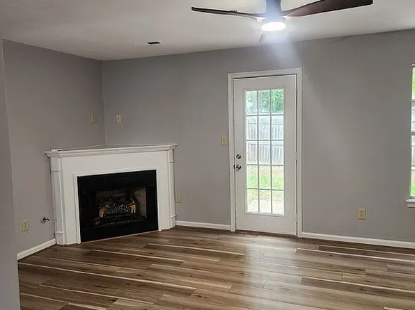 3952 Horse Run Gln, Newport News, VA 23602