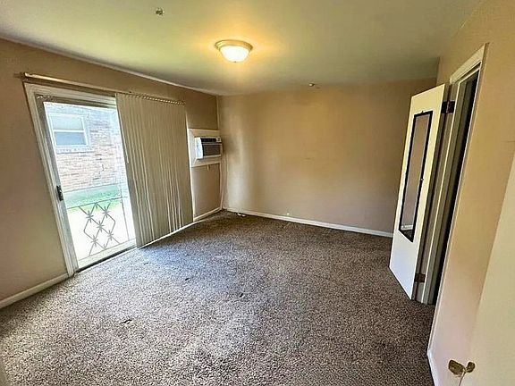 4th image of 1145 Kees Rd #3