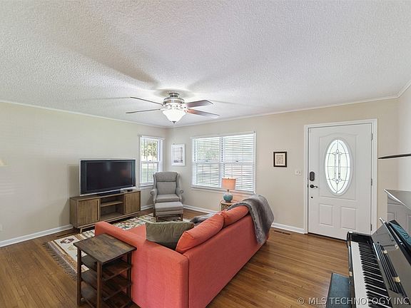 4th image of 4162 S Saint Louis Ave