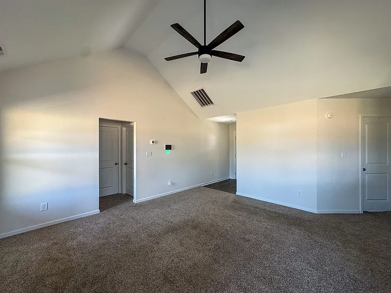 15 Terrier Ct — Photo 2
