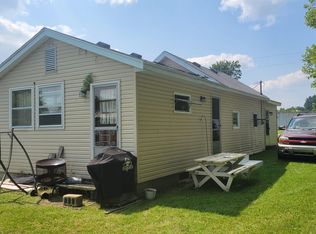 6924 N Wise Rd, Columbia City, IN 46725