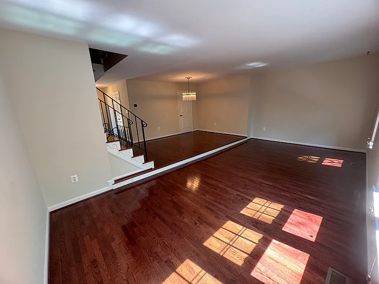 8985 Omega Ct — Photo 3