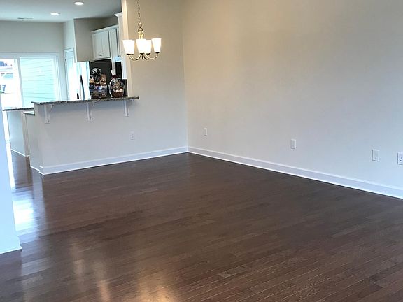 3rd image of 54 Colony Ave