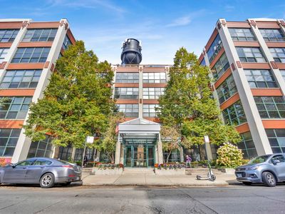 1800 W Roscoe St APT 319, Chicago, IL, 60657
