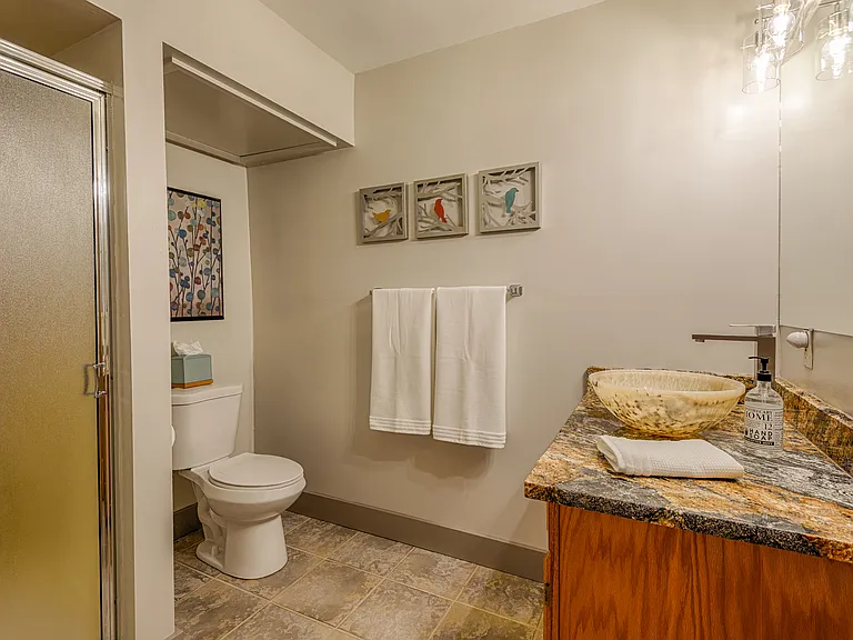 525 Park Ln — Photo 9