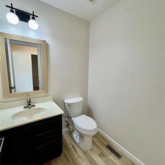 730 Moorland Cir — Photo 30