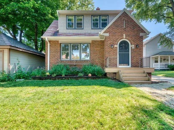 426 N 70th STREET, Wauwatosa, WI 53213