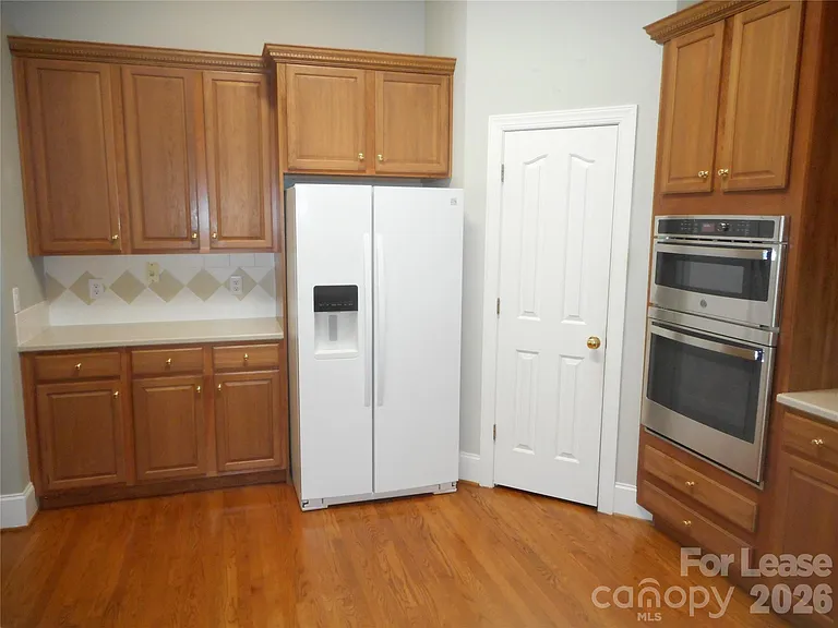 3088 Ancestry Cir — Photo 11
