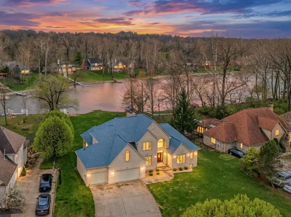 5717 Fall Creek Rd, Indianapolis, IN 46220