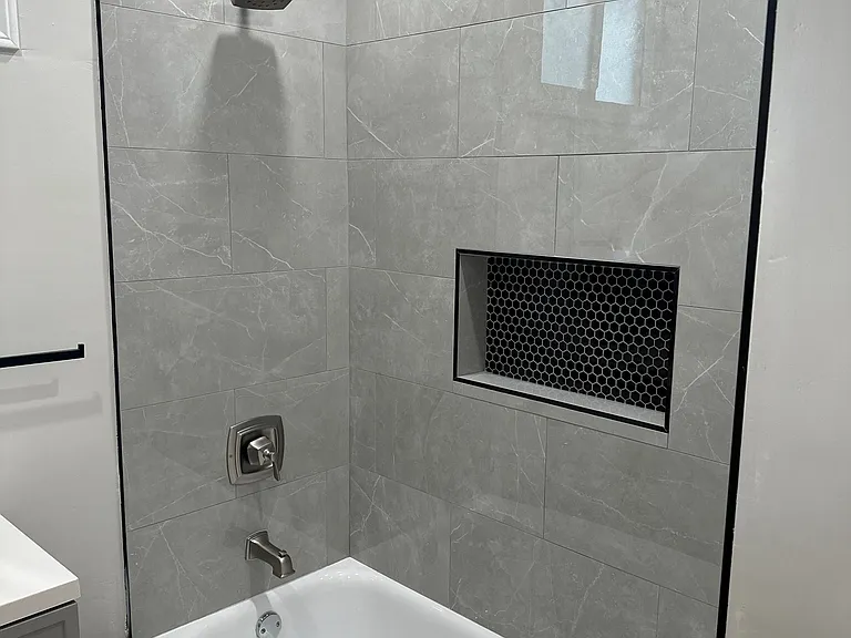 4531 Hazeltine Ave — Photo 2