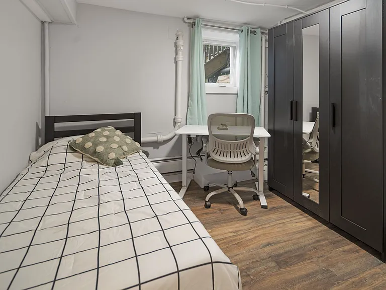 710 Stewart Ave — Photo 130