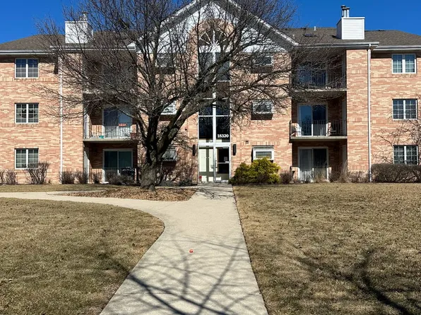 18320 Robin Ln APT B2, Homewood, IL 60430