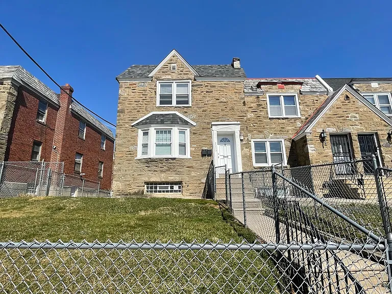 8239 Williams Ave — Photo 1