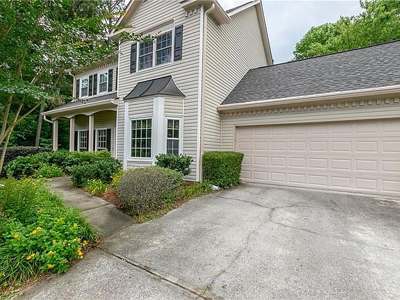 3rd image of 873 Cedar Branch Ln
