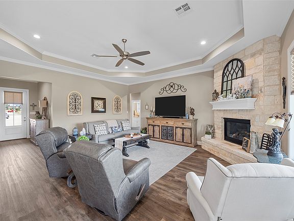 5th image of 10133 T Bury Ln