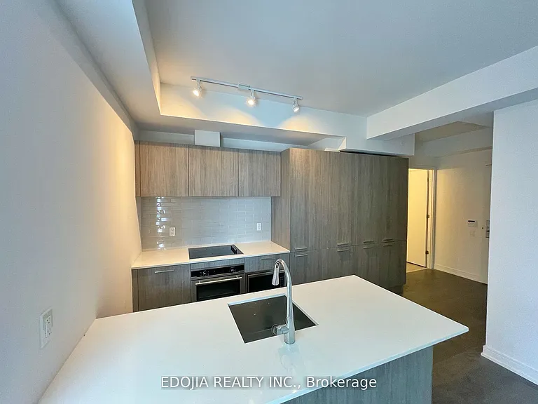 3 Gloucester St #2809 — Photo 4