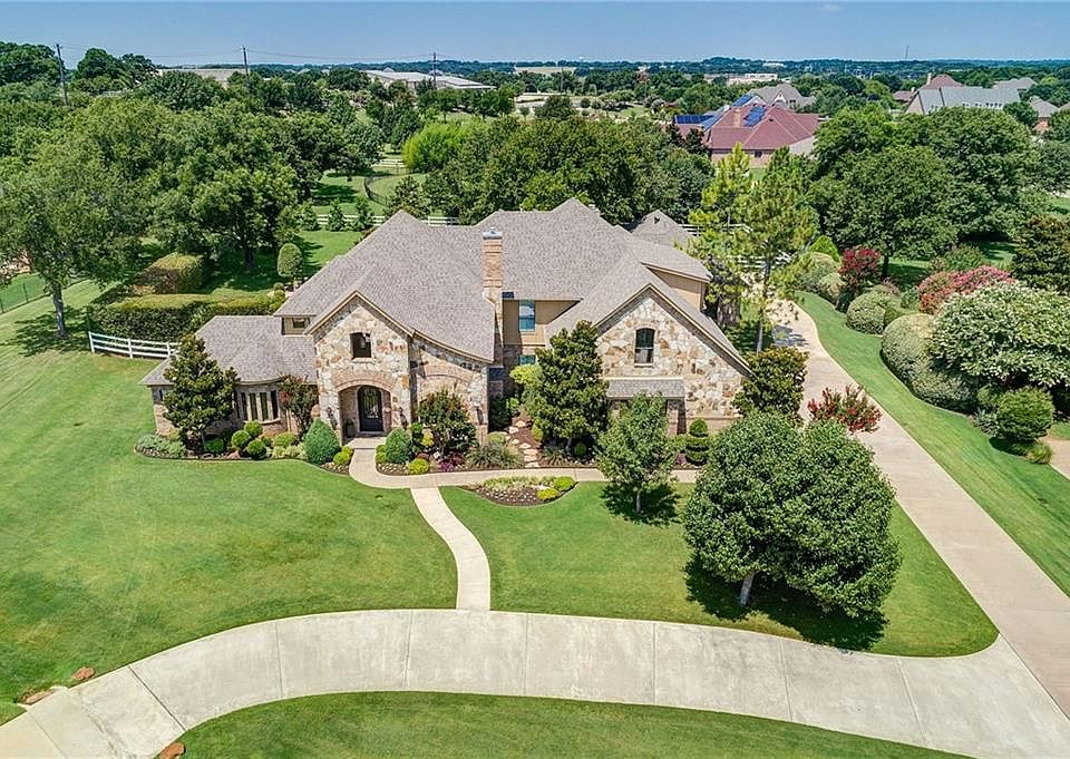 1st image of 4109 Equestrian Ct
