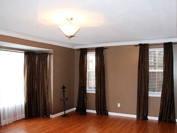 2nd image of 5530 Pasteur Blvd