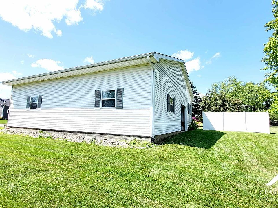205 E Jefferson St, Pewamo, MI 48873 Zillow