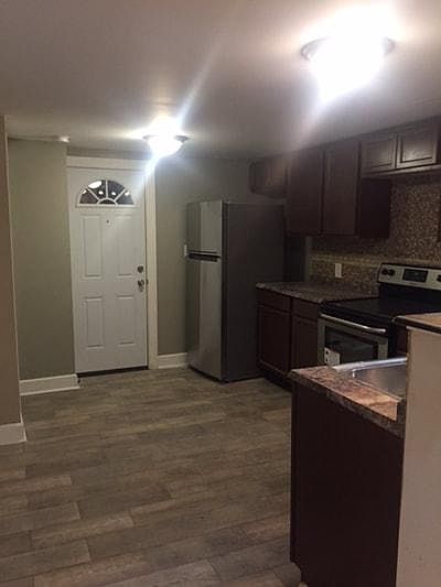 1st image of 640 Myrtle Ave #1