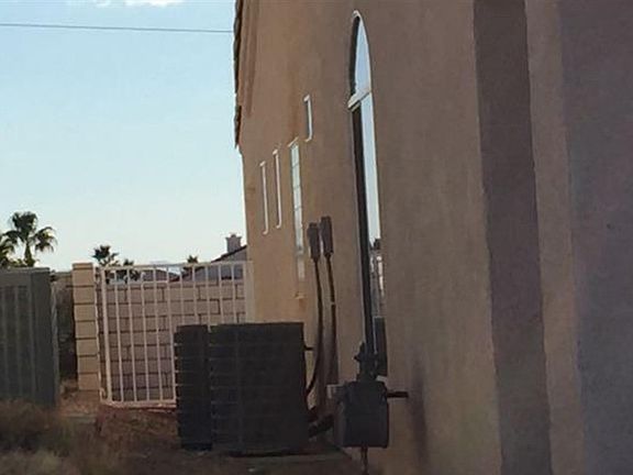 2nd image of 2060 E Desert Palms Dr
