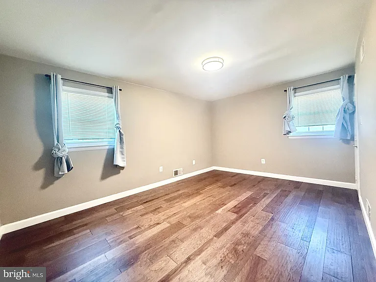 11900 Milbern Dr — Photo 20