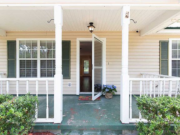 5th image of 419 Greenlea Cir
