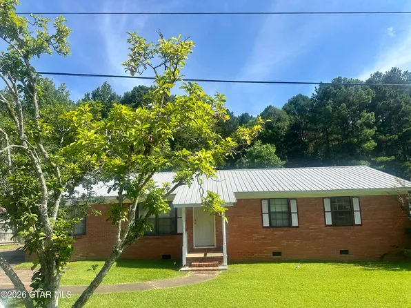 85 Rhodes St, Louisville, MS 39339