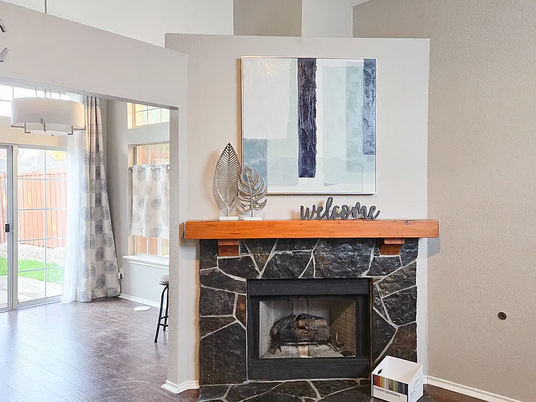 10300 Concord Dr — Photo 3