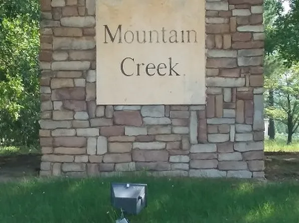 240 Merrill Ln, Deatsville, AL 36022