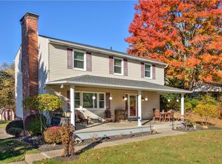 414 Nike Rd, Coraopolis, PA 15108