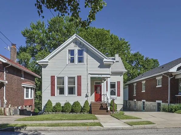 124 W Walnut St, Southgate, KY 41071