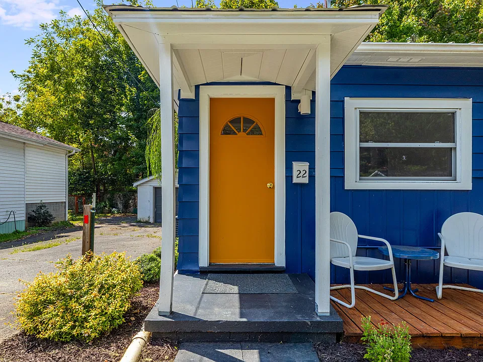 22 Jarrett St