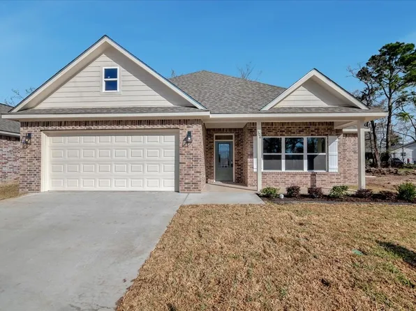 106 Saddle Brook Dr, Lufkin, TX 75904